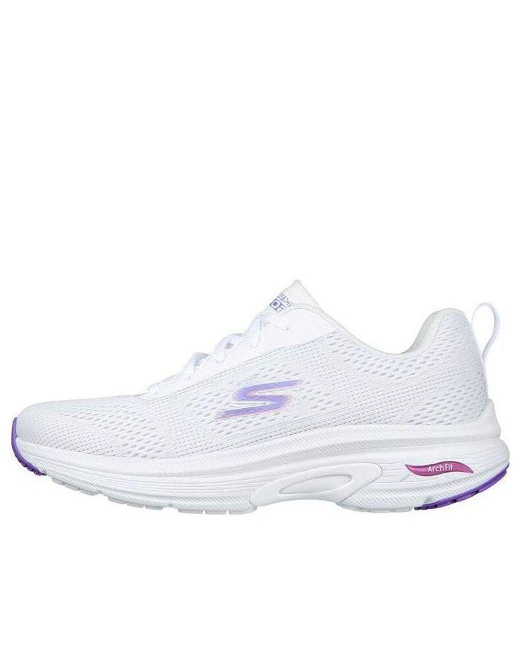 Women’s White (Wmns) Go Run Arch Fit Women's White (Wmns) Go Run Arch Fit
