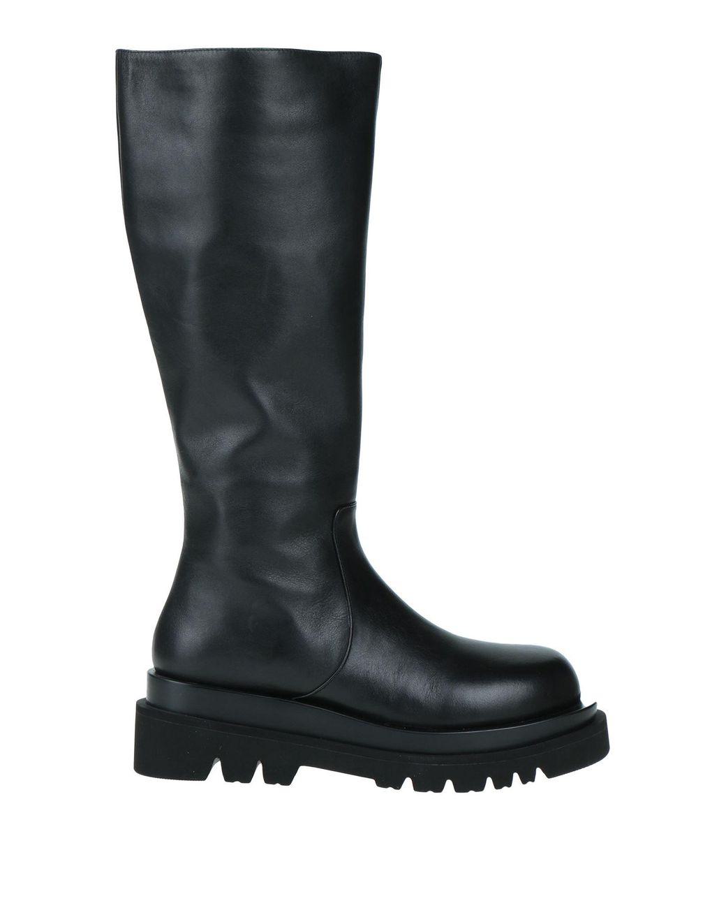 Women’s Black Boot Women's Black Boot